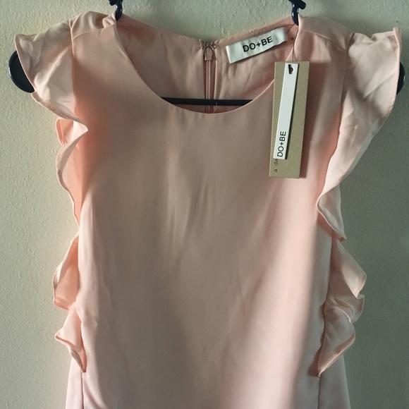 Medium Do + Be Ruffled Belt Blouse - Picture 1 of 5